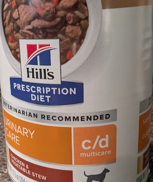 C/D prescription dog food can